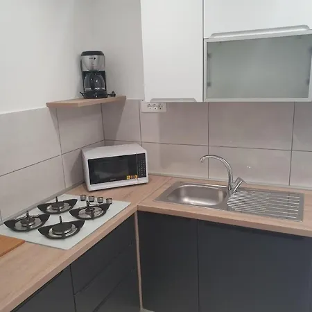 Apartman Schoenes In Mit Terrasse By Interhome