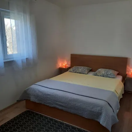 Apartman Schoenes In Mit Terrasse By Interhome Banjole